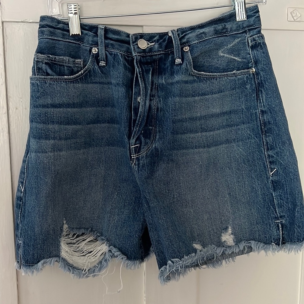 NWOT Good American denim distressed shorts